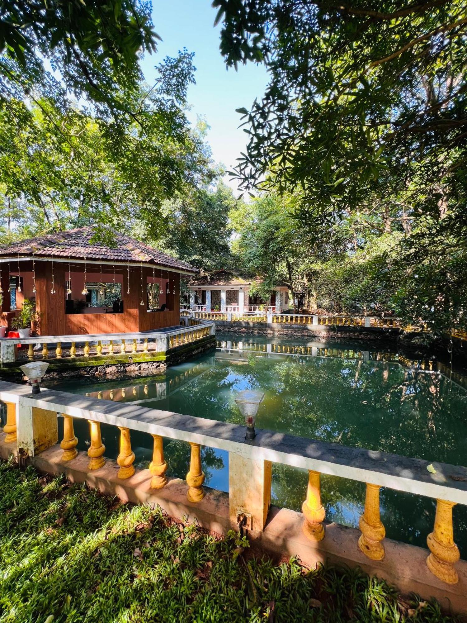 Surya Eco And Wedding Resort Thrissur Εξωτερικό φωτογραφία