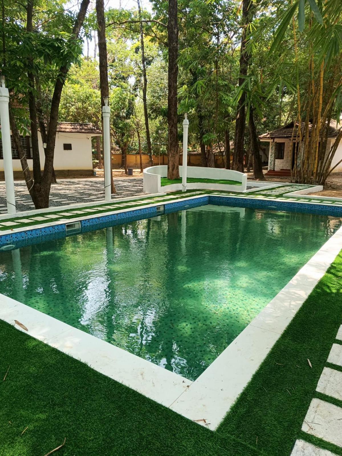 Surya Eco And Wedding Resort Thrissur Εξωτερικό φωτογραφία
